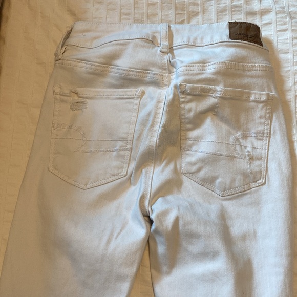 American eagle white distressed jeggings - Picture 3 of 3